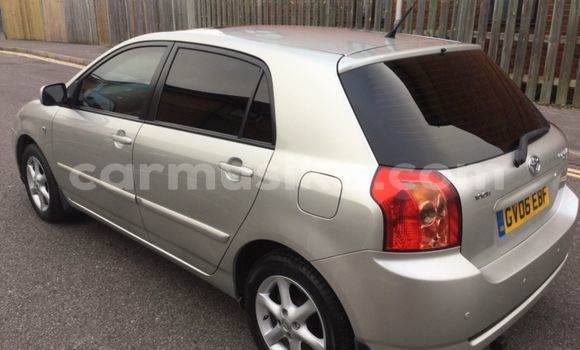 Tenga Tsaru Toyota Runx Beige Mota in Harare in Harare Tenga Tsaru Toyota Runx Beige Mota in Harare in Harare