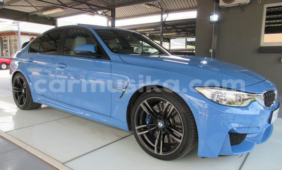 Tenga Tsaru BMW M3 Bhuruu Mota in Beitbridge in Matabeleland South