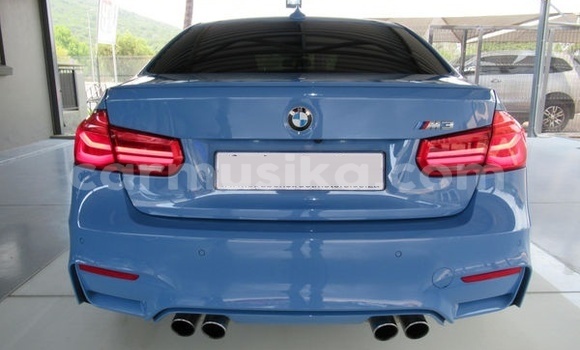 Nunua Ilio tumika BMW M3 Bluu Gari ndani ya Beitbridge nchini Matabeleland Kusini Nunua Ilio tumika BMW M3 Bluu Gari ndani ya Beitbridge nchini Matabeleland Kusini