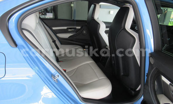 Nunua Ilio tumika BMW M3 Bluu Gari ndani ya Beitbridge nchini Matabeleland Kusini Nunua Ilio tumika BMW M3 Bluu Gari ndani ya Beitbridge nchini Matabeleland Kusini
