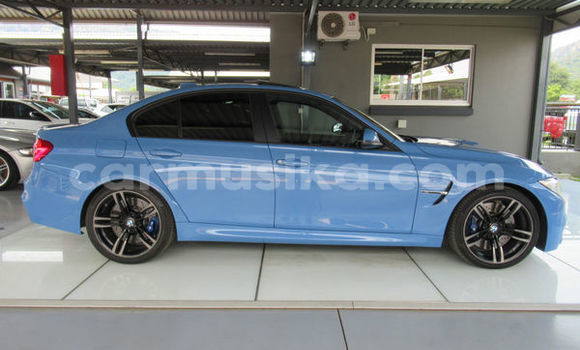Nunua Ilio tumika BMW M3 Bluu Gari ndani ya Beitbridge nchini Matabeleland Kusini Nunua Ilio tumika BMW M3 Bluu Gari ndani ya Beitbridge nchini Matabeleland Kusini