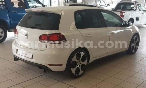 Buy Used Volkswagen Golf White Car in Beitbridge in Matabeleland South Buy Used Volkswagen Golf White Car in Beitbridge in Matabeleland South