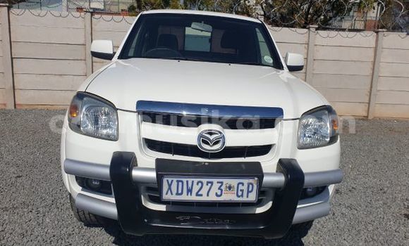 Buy Used Mazda BT-50 White Car in Beitbridge in Matabeleland South Buy Used Mazda BT-50 White Car in Beitbridge in Matabeleland South