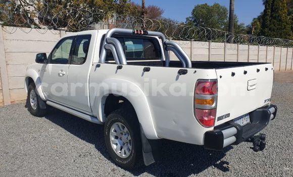 Buy Used Mazda BT-50 White Car in Beitbridge in Matabeleland South Buy Used Mazda BT-50 White Car in Beitbridge in Matabeleland South