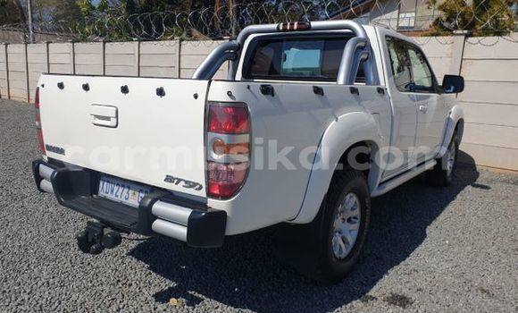 Buy Used Mazda BT-50 White Car in Beitbridge in Matabeleland South Buy Used Mazda BT-50 White Car in Beitbridge in Matabeleland South
