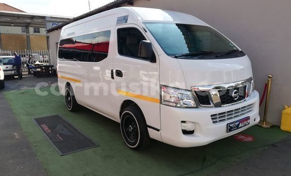 Tenga Tsaru Nissan Caravan Chena Mota in Beitbridge in Matabeleland South