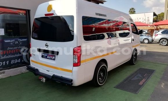 Tenga Tsaru Nissan Caravan Chena Mota in Beitbridge in Matabeleland South Tenga Tsaru Nissan Caravan Chena Mota in Beitbridge in Matabeleland South
