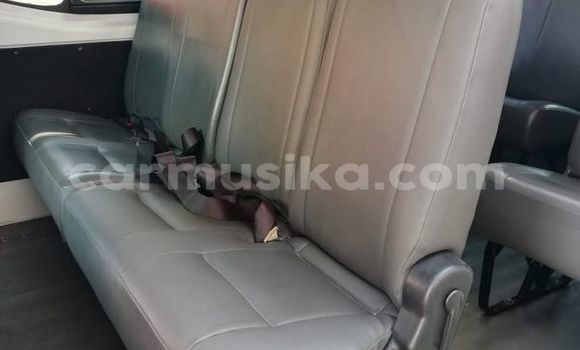 Tenga Tsaru Nissan Caravan Chena Mota in Beitbridge in Matabeleland South Tenga Tsaru Nissan Caravan Chena Mota in Beitbridge in Matabeleland South