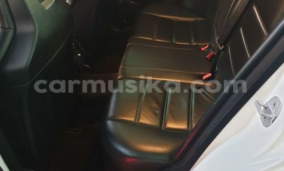 Buy Used Mercedes‒Benz C-klasse White Car in Beitbridge in Matabeleland South Buy Used Mercedes‒Benz C-klasse White Car in Beitbridge in Matabeleland South