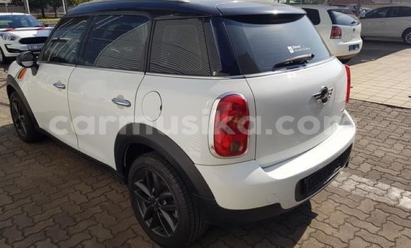 Buy Used MINI Cooper White Car in Borrowdale in Harare Buy Used MINI Cooper White Car in Borrowdale in Harare