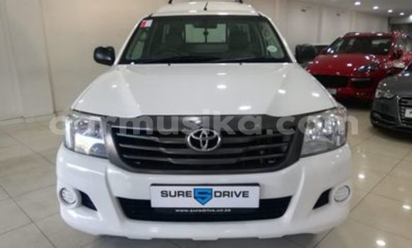 Acheter Occasion Voiture Toyota Hilux Blanc à Beitbridge, Matabeleland South Acheter Occasion Voiture Toyota Hilux Blanc à Beitbridge, Matabeleland South
