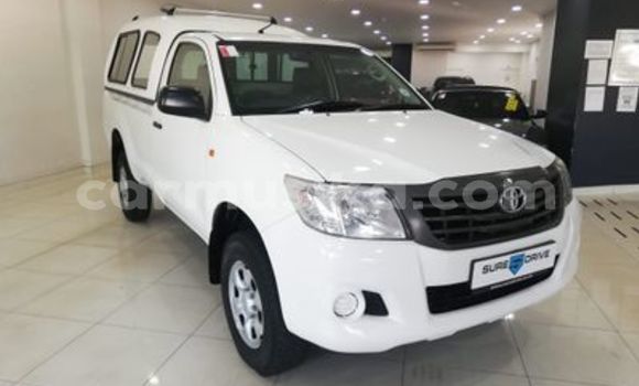 Acheter Occasion Voiture Toyota Hilux Blanc à Beitbridge, Matabeleland South Acheter Occasion Voiture Toyota Hilux Blanc à Beitbridge, Matabeleland South