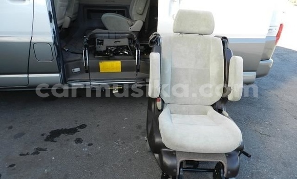 Nunua Ilio tumika Toyota Granvia Nyeupe Gari ndani ya Beitbridge nchini Matabeleland Kusini Nunua Ilio tumika Toyota Granvia Nyeupe Gari ndani ya Beitbridge nchini Matabeleland Kusini