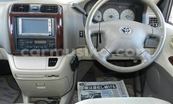 Nunua Ilio tumika Toyota Granvia Nyeupe Gari ndani ya Beitbridge nchini Matabeleland Kusini Nunua Ilio tumika Toyota Granvia Nyeupe Gari ndani ya Beitbridge nchini Matabeleland Kusini