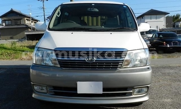 Nunua Ilio tumika Toyota Granvia Nyeupe Gari ndani ya Beitbridge nchini Matabeleland Kusini Nunua Ilio tumika Toyota Granvia Nyeupe Gari ndani ya Beitbridge nchini Matabeleland Kusini