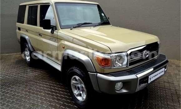 Acheter Occasion Voiture Toyota Land Cruiser Beige à Beitbridge, Matabeleland South Acheter Occasion Voiture Toyota Land Cruiser Beige à Beitbridge, Matabeleland South