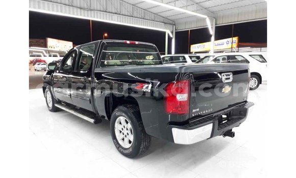 Nunua Imported Chevrolet Silverado Nyeusi Gari ndani ya Import - Dubai nchini Harare Nunua Imported Chevrolet Silverado Nyeusi Gari ndani ya Import - Dubai nchini Harare