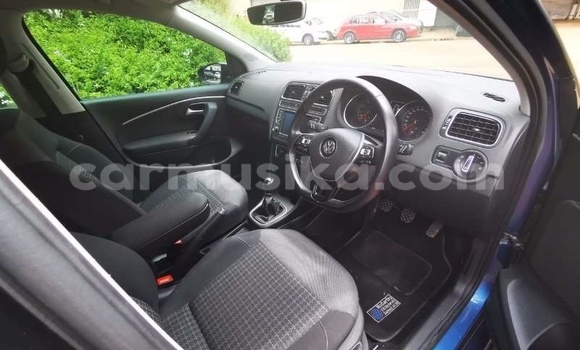 Acheter Occasion Voiture Volkswagen Polo Bleu à Beitbridge, Matabeleland South Acheter Occasion Voiture Volkswagen Polo Bleu à Beitbridge, Matabeleland South