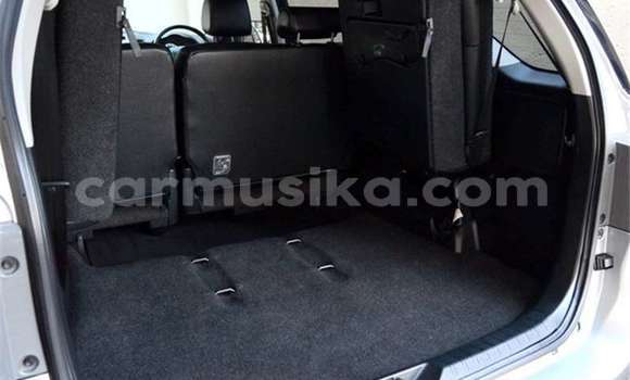 Acheter Occasion Voiture Toyota Fortuner Gris à Beitbridge, Matabeleland South Acheter Occasion Voiture Toyota Fortuner Gris à Beitbridge, Matabeleland South