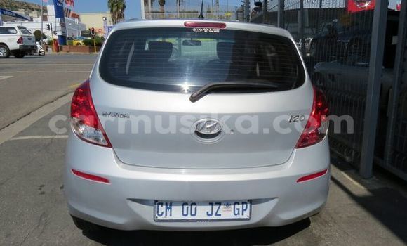 Buy Used Hyundai i20 Silver Car in Beitbridge in Matabeleland South Buy Used Hyundai i20 Silver Car in Beitbridge in Matabeleland South