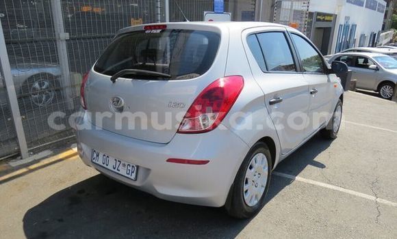 Buy Used Hyundai i20 Silver Car in Beitbridge in Matabeleland South Buy Used Hyundai i20 Silver Car in Beitbridge in Matabeleland South