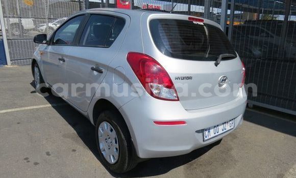 Buy Used Hyundai i20 Silver Car in Beitbridge in Matabeleland South Buy Used Hyundai i20 Silver Car in Beitbridge in Matabeleland South