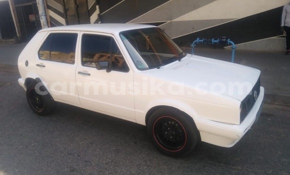 Tenga Tsaru Volkswagen Golf Chena Mota in Dzivarasekwa in Harare Tenga Tsaru Volkswagen Golf Chena Mota in Dzivarasekwa in Harare