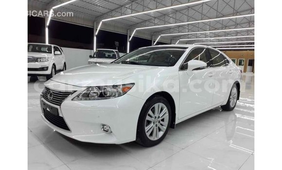 Nunua Imported Lexus ES Nyeupe Gari ndani ya Import - Dubai nchini Harare Nunua Imported Lexus ES Nyeupe Gari ndani ya Import - Dubai nchini Harare