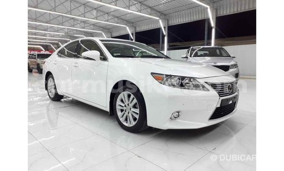 Nunua Imported Lexus ES Nyeupe Gari ndani ya Import - Dubai nchini Harare Nunua Imported Lexus ES Nyeupe Gari ndani ya Import - Dubai nchini Harare
