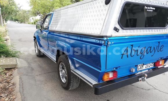 Acheter Occasion Voiture Toyota Hilux Bleu à Beitbridge, Matabeleland South Acheter Occasion Voiture Toyota Hilux Bleu à Beitbridge, Matabeleland South