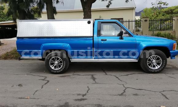 Acheter Occasion Voiture Toyota Hilux Bleu à Beitbridge, Matabeleland South Acheter Occasion Voiture Toyota Hilux Bleu à Beitbridge, Matabeleland South
