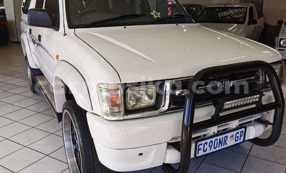 Tenga Tsaru Toyota Hilux Chena Mota in Beitbridge in Matabeleland South Tenga Tsaru Toyota Hilux Chena Mota in Beitbridge in Matabeleland South