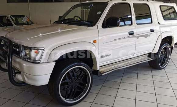 Tenga Tsaru Toyota Hilux Chena Mota in Beitbridge in Matabeleland South Tenga Tsaru Toyota Hilux Chena Mota in Beitbridge in Matabeleland South