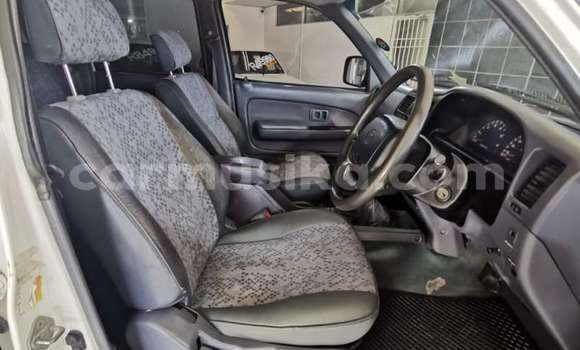 Tenga Tsaru Toyota Hilux Chena Mota in Beitbridge in Matabeleland South Tenga Tsaru Toyota Hilux Chena Mota in Beitbridge in Matabeleland South