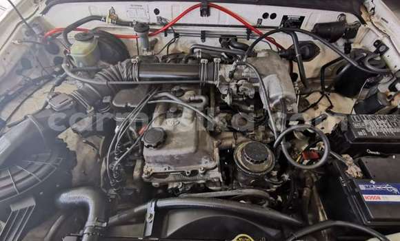 Tenga Tsaru Toyota Hilux Chena Mota in Beitbridge in Matabeleland South Tenga Tsaru Toyota Hilux Chena Mota in Beitbridge in Matabeleland South