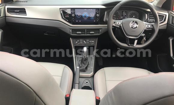 Acheter Occasion Voiture Volkswagen Polo Rouge à Beitbridge, Matabeleland South Acheter Occasion Voiture Volkswagen Polo Rouge à Beitbridge, Matabeleland South