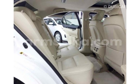 Nunua Imported Lexus ES Nyeupe Gari ndani ya Import - Dubai nchini Harare Nunua Imported Lexus ES Nyeupe Gari ndani ya Import - Dubai nchini Harare