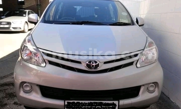 Acheter Occasion Voiture Toyota Avanza Gris à Beitbridge, Matabeleland South Acheter Occasion Voiture Toyota Avanza Gris à Beitbridge, Matabeleland South