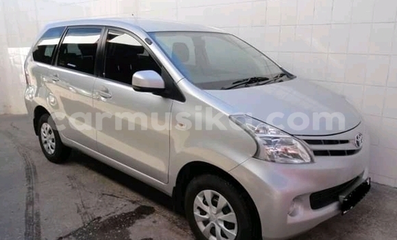 Acheter Occasion Voiture Toyota Avanza Gris à Beitbridge, Matabeleland South Acheter Occasion Voiture Toyota Avanza Gris à Beitbridge, Matabeleland South
