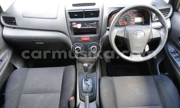 Acheter Occasion Voiture Toyota Avanza Gris à Beitbridge, Matabeleland South Acheter Occasion Voiture Toyota Avanza Gris à Beitbridge, Matabeleland South