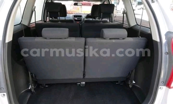Acheter Occasion Voiture Toyota Avanza Gris à Beitbridge, Matabeleland South Acheter Occasion Voiture Toyota Avanza Gris à Beitbridge, Matabeleland South