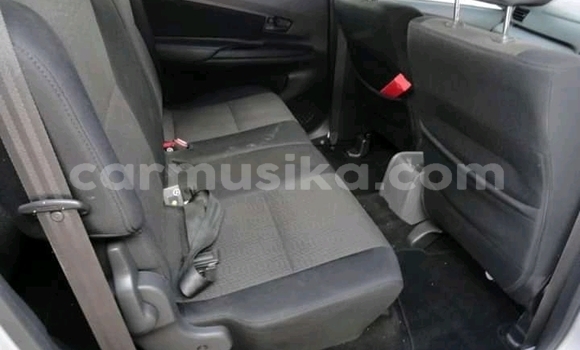 Acheter Occasion Voiture Toyota Avanza Gris à Beitbridge, Matabeleland South Acheter Occasion Voiture Toyota Avanza Gris à Beitbridge, Matabeleland South