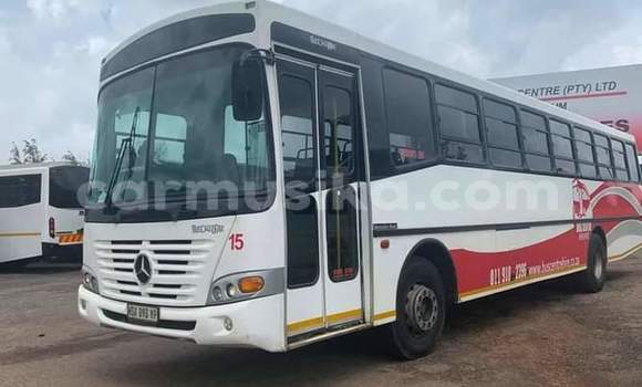 Acheter Occasion Voiture Mercedes‒Benz 300–Series Blanc à Beitbridge, Matabeleland South