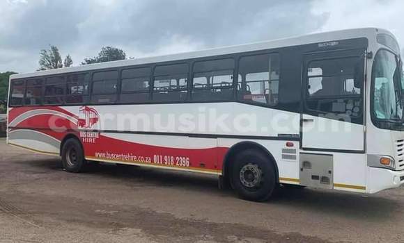 Acheter Occasion Voiture Mercedes‒Benz 300–Series Blanc à Beitbridge, Matabeleland South Acheter Occasion Voiture Mercedes‒Benz 300–Series Blanc à Beitbridge, Matabeleland South