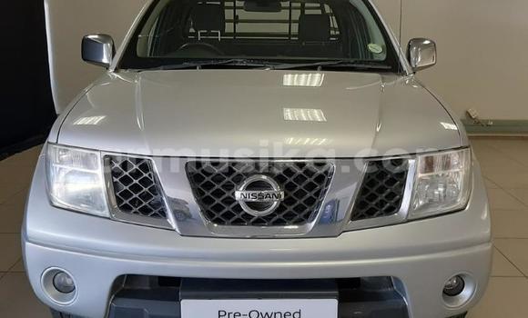 Buy Used Nissan Navara Silver Car in Beitbridge in Matabeleland South Buy Used Nissan Navara Silver Car in Beitbridge in Matabeleland South