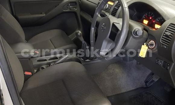 Buy Used Nissan Navara Silver Car in Beitbridge in Matabeleland South Buy Used Nissan Navara Silver Car in Beitbridge in Matabeleland South