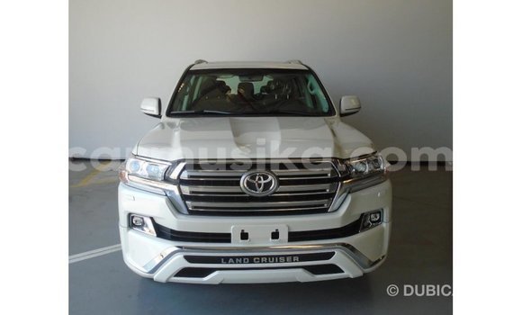 Tenga Imported Toyota Land Cruiser Zvimwe Mota in Import - Dubai in Harare Tenga Imported Toyota Land Cruiser Zvimwe Mota in Import - Dubai in Harare