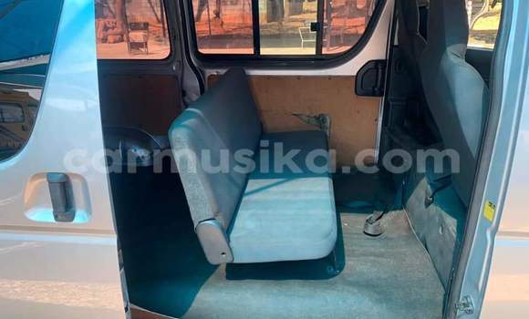 Acheter Occasion Voiture Toyota Hiace Gris à Beitbridge, Matabeleland South Acheter Occasion Voiture Toyota Hiace Gris à Beitbridge, Matabeleland South