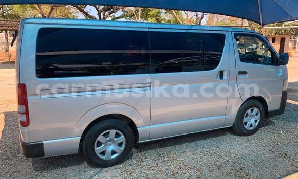 Acheter Occasion Voiture Toyota Hiace Gris à Beitbridge, Matabeleland South Acheter Occasion Voiture Toyota Hiace Gris à Beitbridge, Matabeleland South