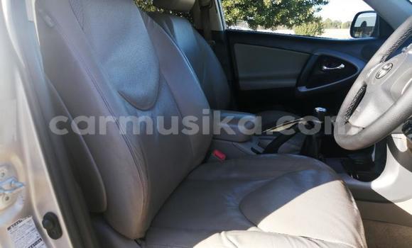 Tenga Tsaru Toyota RAV4 Zvimwe Mota in Borrowdale in Harare Tenga Tsaru Toyota RAV4 Zvimwe Mota in Borrowdale in Harare